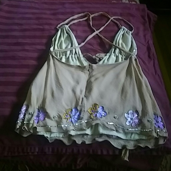 Top - Picture 2 of 4